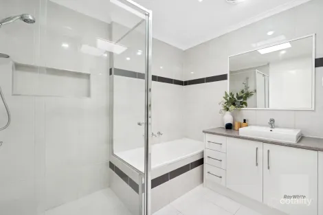 Property photo of 20 Odessa Avenue Keilor Downs VIC 3038