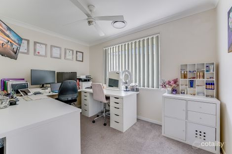 Property photo of 16 Baragil Mews Mount Annan NSW 2567