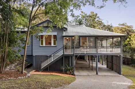 31 Carroll St, Bardon, QLD 4065
