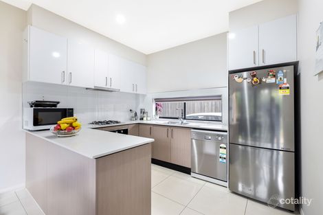 Property photo of 2/40 Pyalong Crescent Dallas VIC 3047