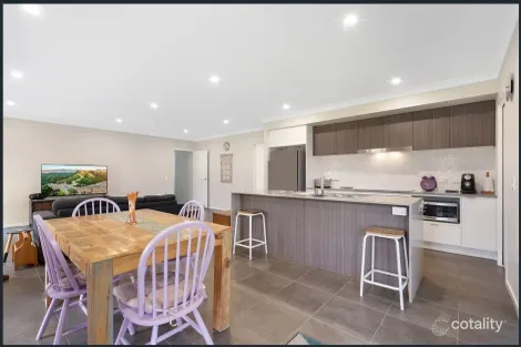 Property photo of 6 Riverside Esplanade Jimboomba QLD 4280