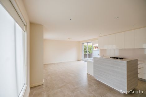 Property photo of 1/34 Golf Links Avenue Oakleigh VIC 3166