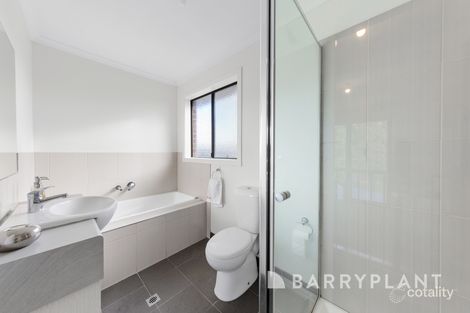 Property photo of 3/145 Fox Street St Albans VIC 3021