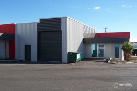 19 Heath St, Lonsdale, SA 5160