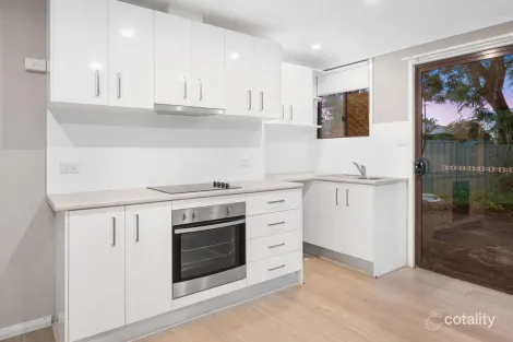 Property photo of 4 Davey Court Emu Heights NSW 2750