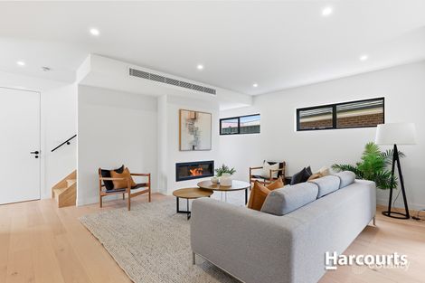 Property photo of 2/8 Souter Street Beaconsfield VIC 3807
