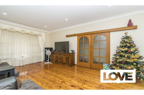 Property photo of 50 Cressington Way Wallsend NSW 2287