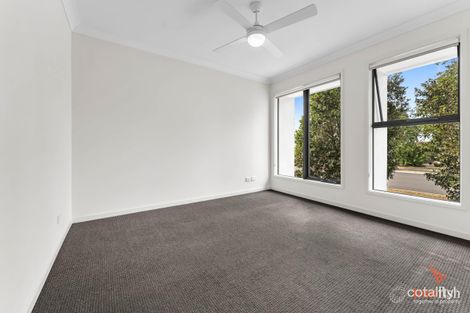 Property photo of 20 Eagleton Crescent Leichhardt QLD 4305
