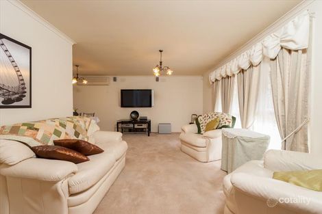 Property photo of 21 Cherry Tree Grove Croydon VIC 3136