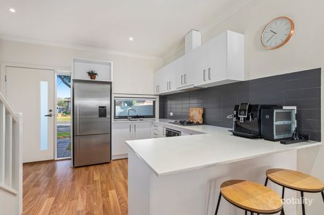 Property photo of 3/235 Wickham Road Moorabbin VIC 3189