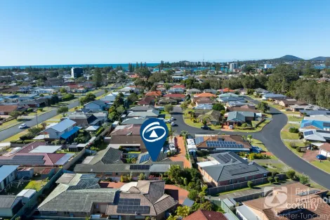 Property photo of 1/4 Huntly Close Tuncurry NSW 2428