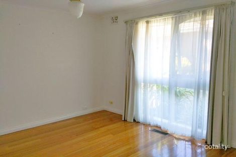 Property photo of 2/13-15 Jordan Grove Glen Waverley VIC 3150