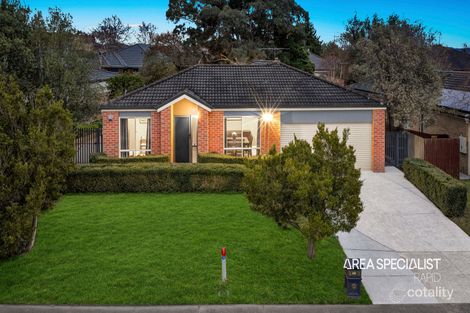 40 Robinswood Pde, Narre Warren South, VIC 3805