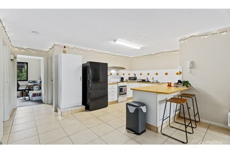 Property photo of 4/9 Bradford Street Labrador QLD 4215