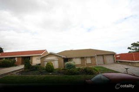 13 Elmeade Dr, Hallett Cove, SA 5158