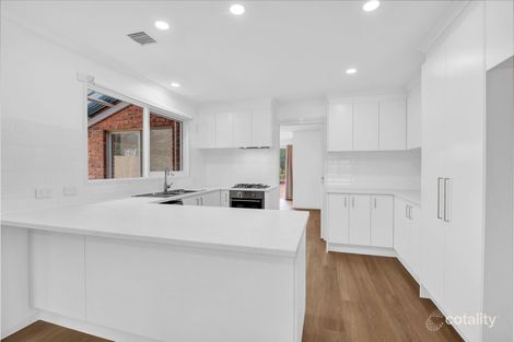 Property photo of 4 Condor Court Frankston VIC 3199