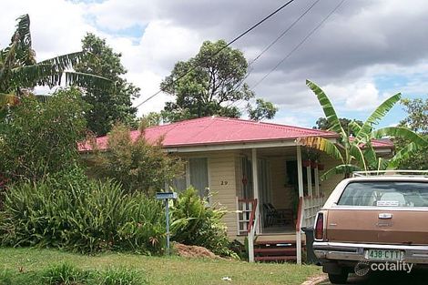 27 Sedgemoor St, Stafford Heights, QLD 4053