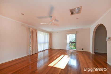 Property photo of 10 Peveril Street Glen Waverley VIC 3150