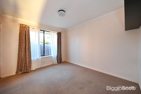 Property photo of 10 Peveril Street Glen Waverley VIC 3150
