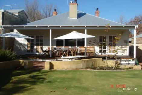 Property photo of 16 Charles Street South Fremantle WA 6162