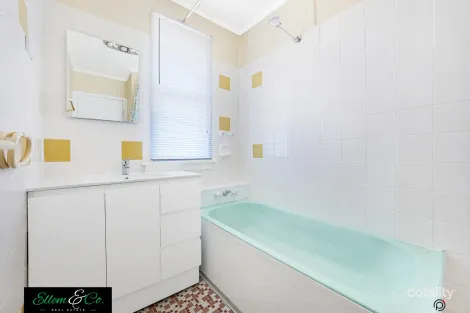 Property photo of 10 Pleasant Avenue Warilla NSW 2528