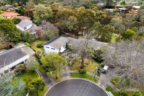 Property photo of 5 Warren Court Mount Waverley VIC 3149