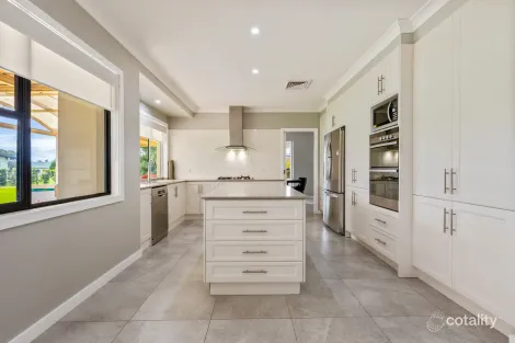 Property photo of 4 Waterhouse Drive Silverdale NSW 2752