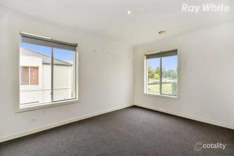 Property photo of 120 Sovereign Manors Crescent Rowville VIC 3178