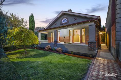 19 Victoria Ave, Lake Wendouree, VIC 3350