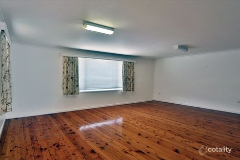 Property photo of 20 Glad Gunson Drive Eleebana NSW 2282