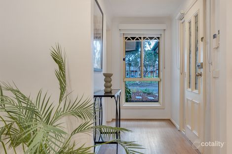 Property photo of 8 Connell Walk Roxburgh Park VIC 3064