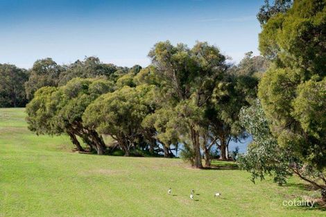 Property photo of 15 Aldine Ridge Aveley WA 6069