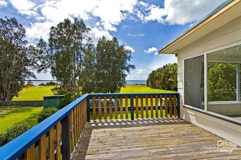 Property photo of 329 Lakedge Avenue Berkeley Vale NSW 2261