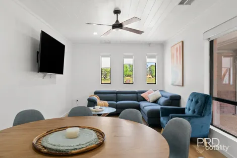 Property photo of 21 Telopea Crescent Lake Albert NSW 2650