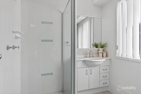 Property photo of 30 Hubner Drive Rothwell QLD 4022