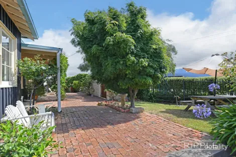 Property photo of 8 Lanrick Court Lindisfarne TAS 7015