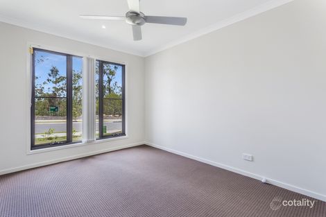 Property photo of 74 Daydream Crescent Springfield Lakes QLD 4300