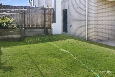 Property photo of 74 Daydream Crescent Springfield Lakes QLD 4300