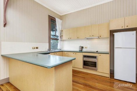 Property photo of 32 Middle Street Highgate Hill QLD 4101
