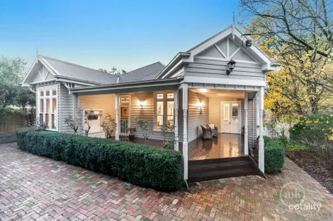 4 Haleys Gully Rd, Hurstbridge, VIC 3099