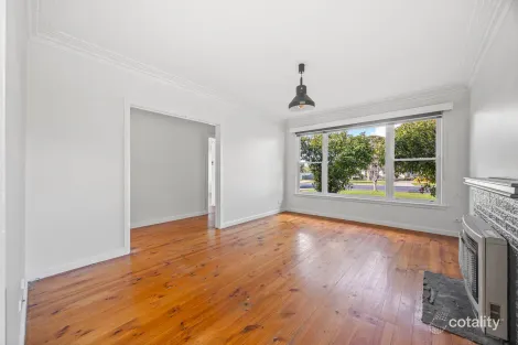 Property photo of 24 Alfred Street Sebastopol VIC 3356