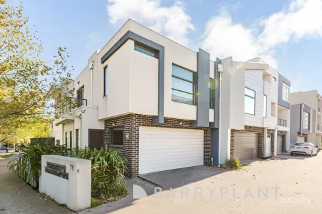 Property photo of 19/79 Lancefield Drive Caroline Springs VIC 3023