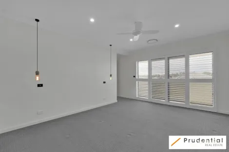 Property photo of 28 Archer Road Spring Farm NSW 2570