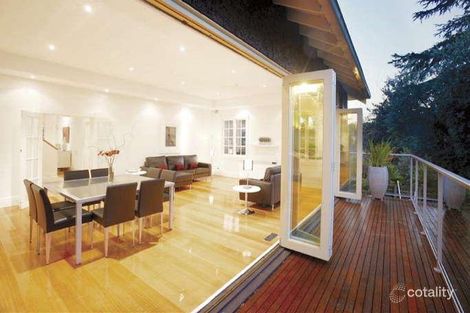 Property photo of 10 Valley View Road Glen Iris VIC 3146