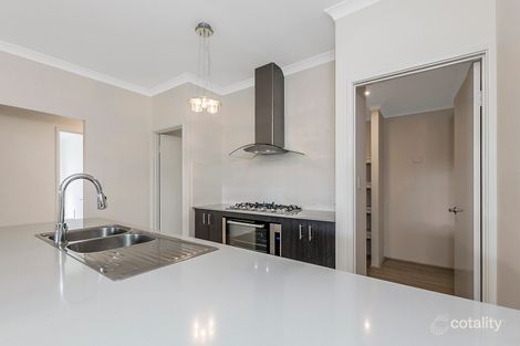 Property photo of 2 Peto Close Baldivis WA 6171