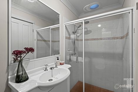 Property photo of 16 Isaacs Way Wakerley QLD 4154