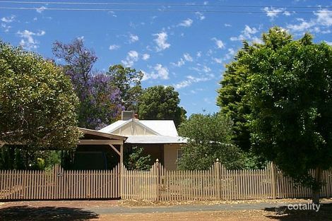 8 Williams St, Kalamunda, WA 6076