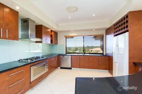 Property photo of 2 Petworth Court Arundel QLD 4214