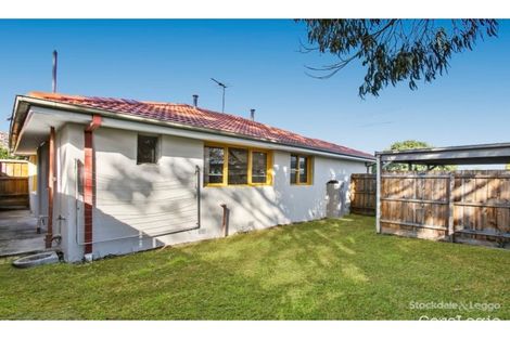 Property photo of 18 Meadow Wood Walk Narre Warren VIC 3805