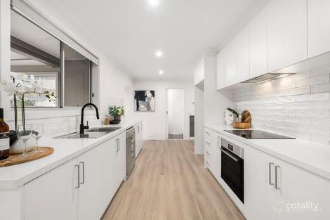 Property photo of 2 Mareeba Crescent Bayswater VIC 3153